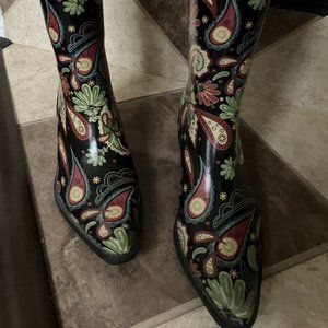 Corky's Pointed Toe Floral boots